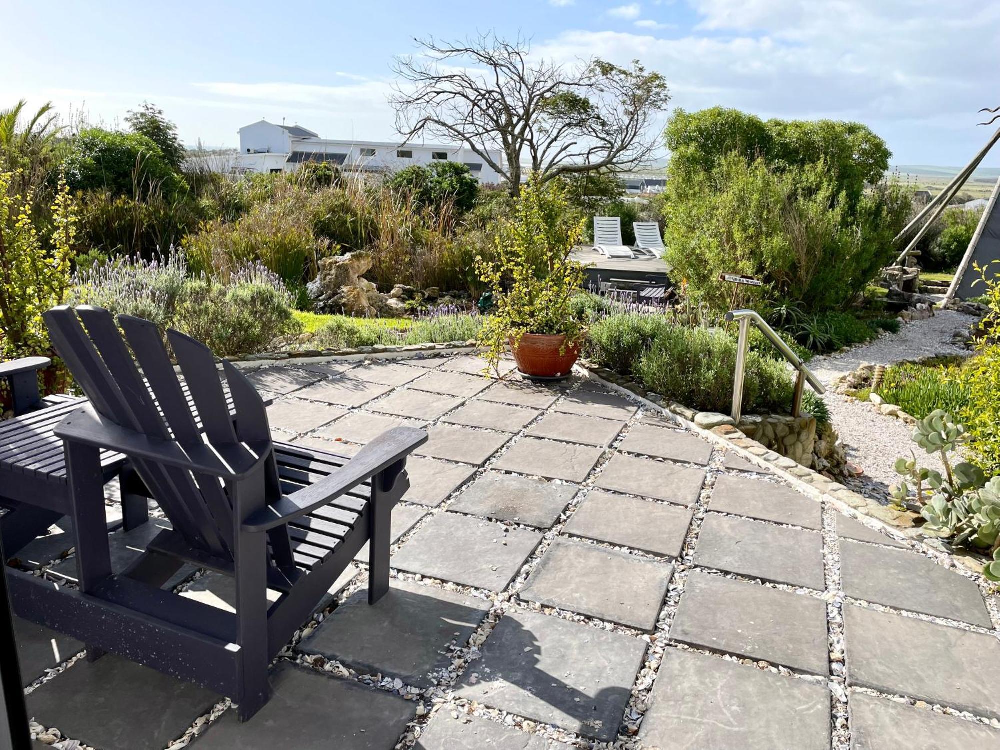 Farr Out Guest House Paternoster Exteriör bild
